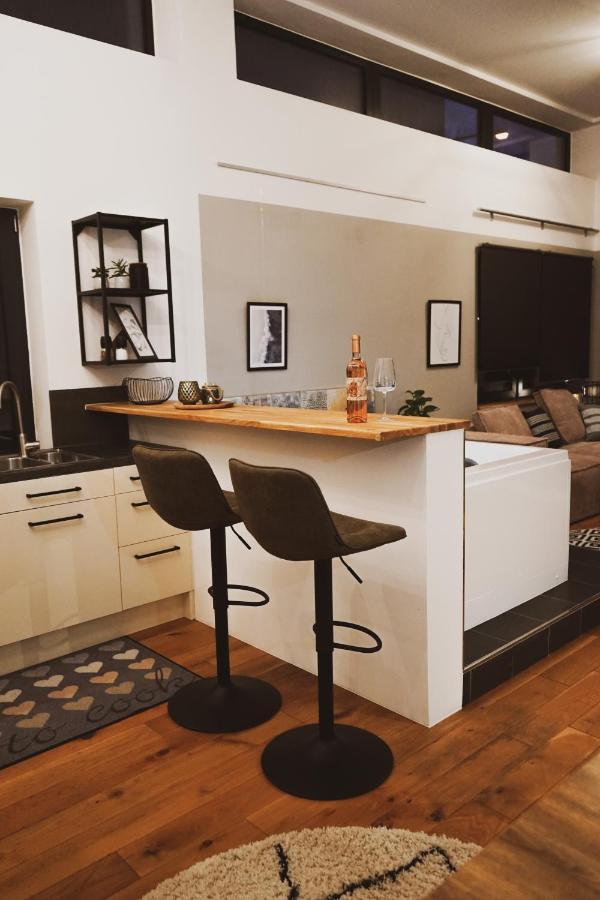 Stilvolles City-loft Mit Privatem Whirlpool Apartment