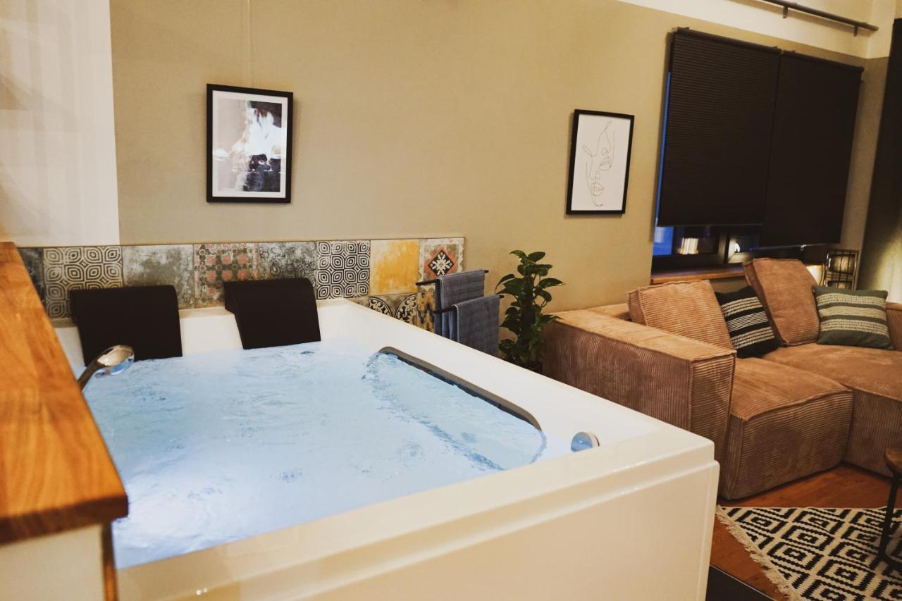 Appartement Stilvolles City-loft Mit Privatem Whirlpool